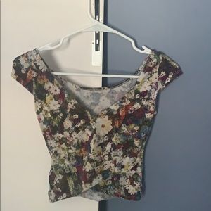 GUESS Floral Crop Top